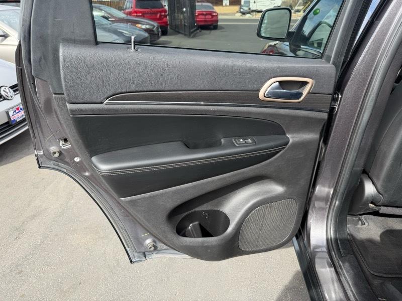 Jeep Grand Cherokee Limited 4WD 2015