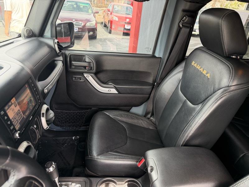 Jeep Wrangler Unlimited Sahara 4WD 2014