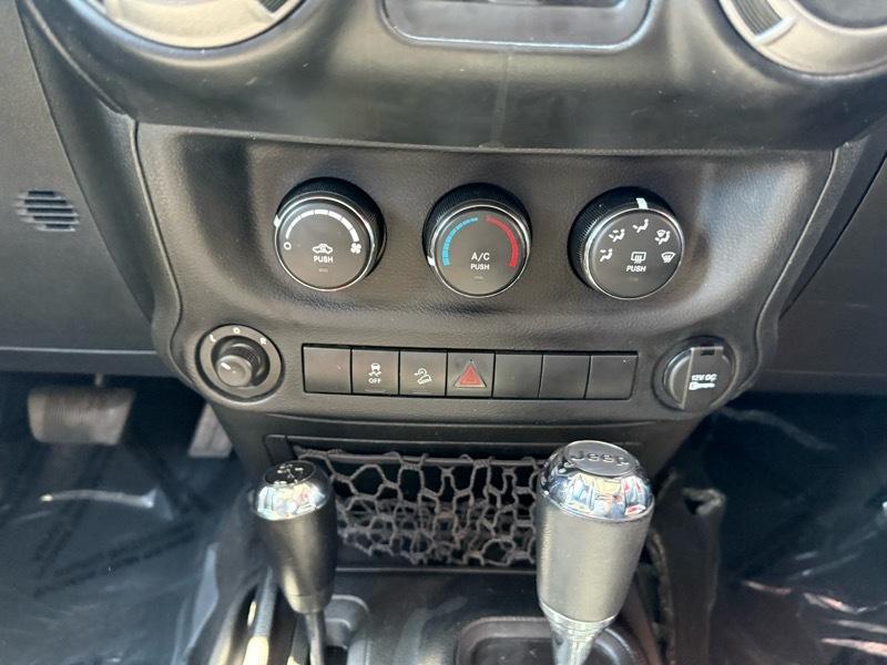 Jeep Wrangler Unlimited Sport 4WD 2015