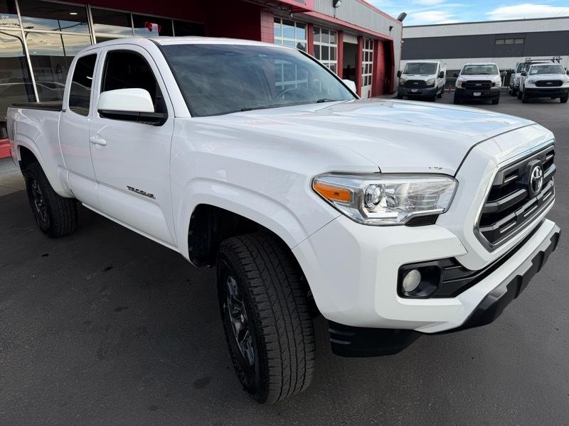 Toyota Tacoma SR5 Access Cab I4 6AT 2WD 2016
