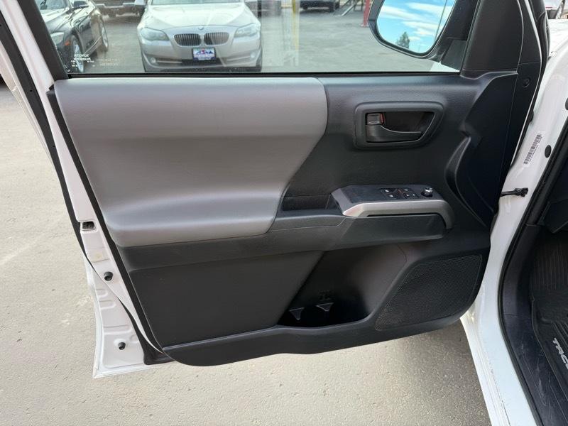 Toyota Tacoma SR5 Access Cab I4 6AT 2WD 2016