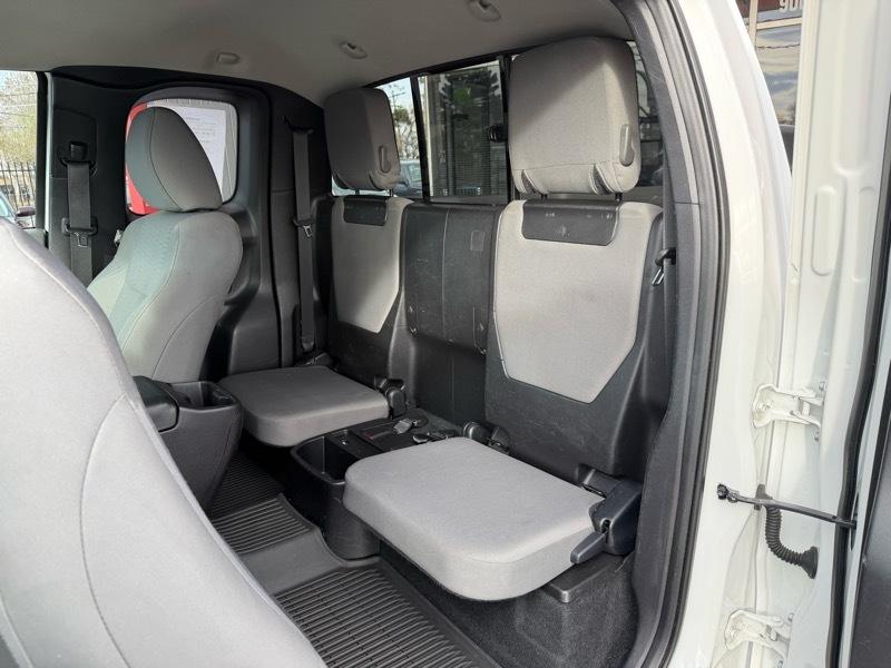 Toyota Tacoma SR5 Access Cab I4 6AT 2WD 2016