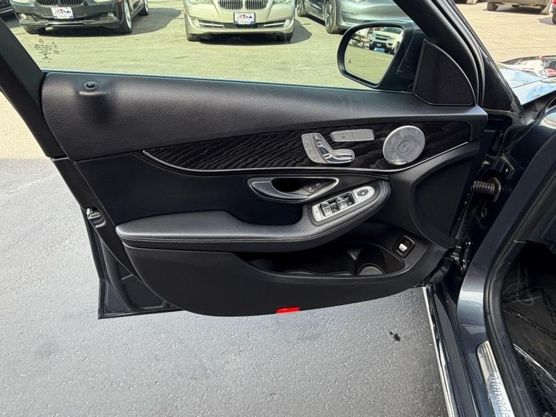 Mercedes-Benz C-Class C300 4MATIC Sedan 2015