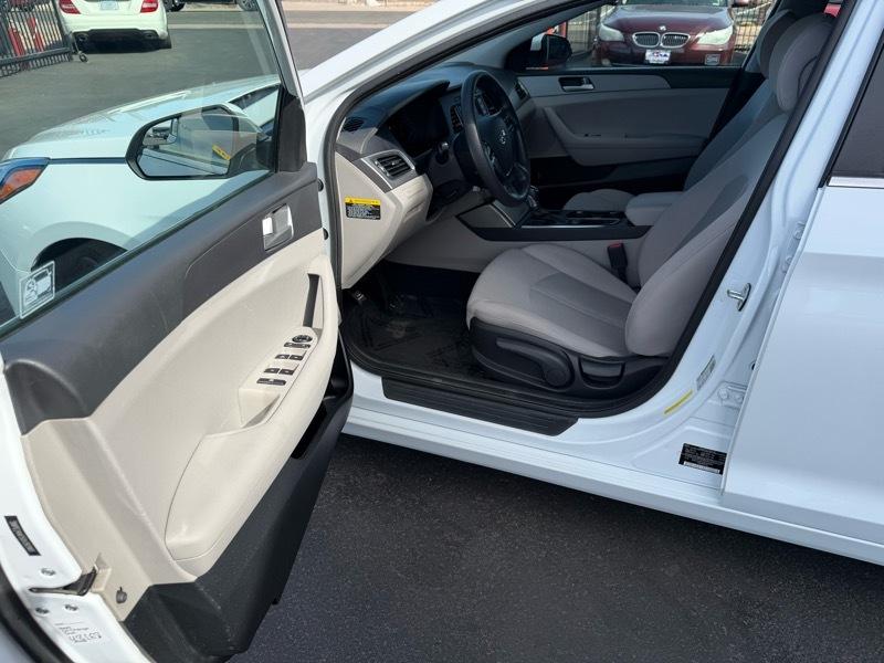 Hyundai Sonata SE 2016