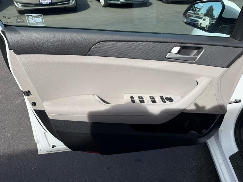 Hyundai Sonata SE 2016