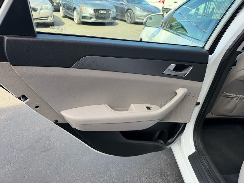 Hyundai Sonata SE 2016