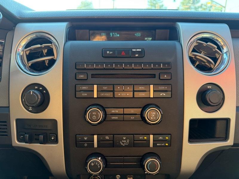 Ford F-150 XL SuperCrew 5.5-ft. Bed 4WD 2012