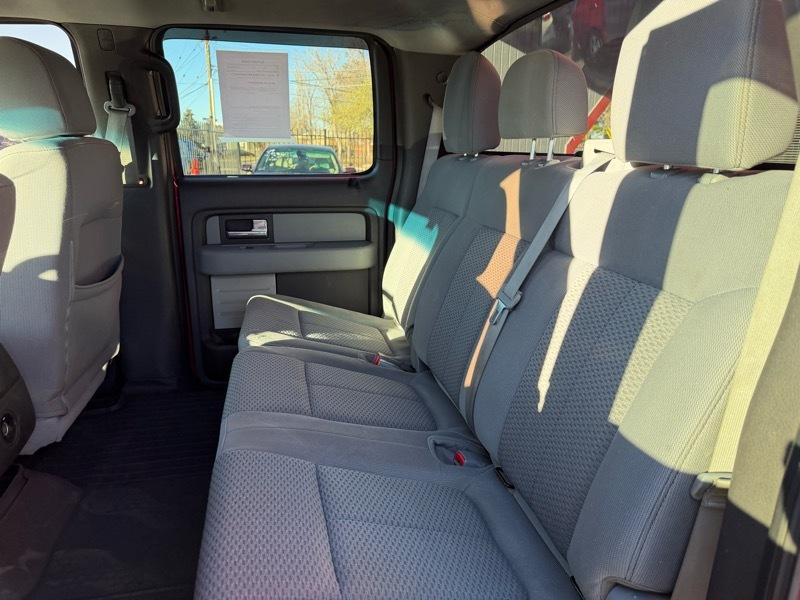 Ford F-150 XL SuperCrew 5.5-ft. Bed 4WD 2012