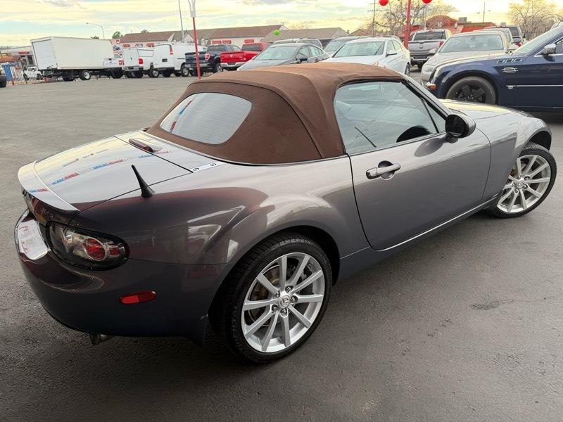 Mazda MX-5 Miata Grand Touring 2007