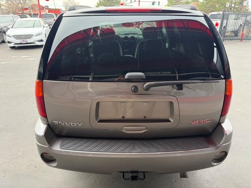 GMC Envoy SLE-1 4WD 2007