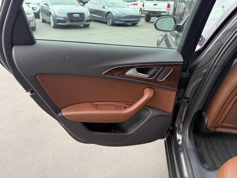 Audi A6 3.0T quattro Tiptronic 2012