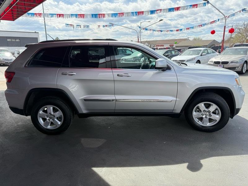 Jeep Grand Cherokee Laredo 4WD 2012