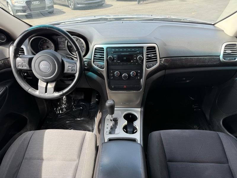 Jeep Grand Cherokee Laredo 4WD 2012