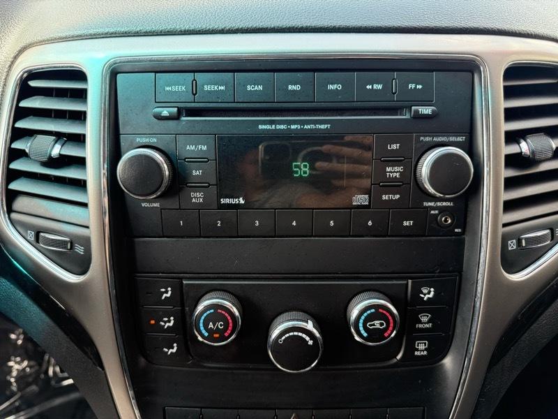 Jeep Grand Cherokee Laredo 4WD 2012