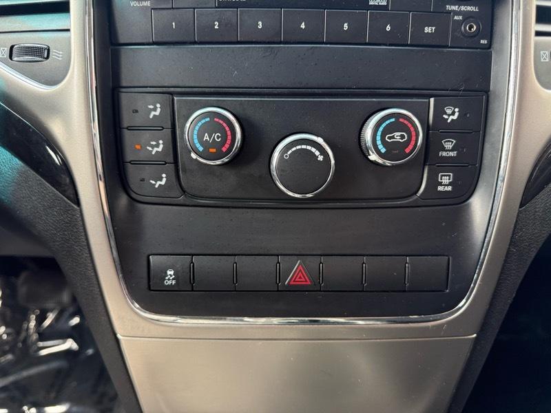 Jeep Grand Cherokee Laredo 4WD 2012