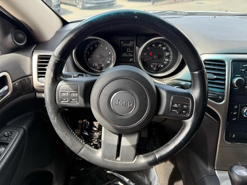 Jeep Grand Cherokee Laredo 4WD 2012