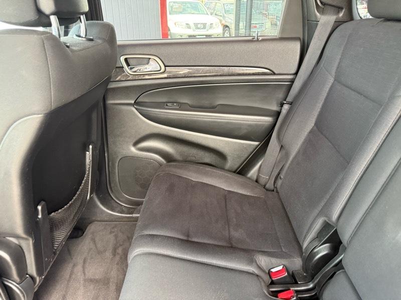 Jeep Grand Cherokee Laredo 4WD 2012