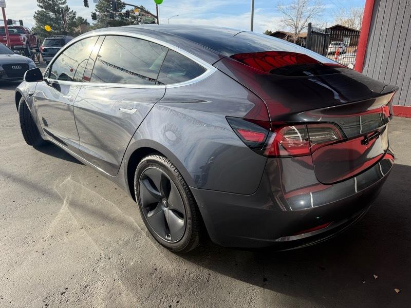 Tesla Model 3 Standard Range Plus 2020