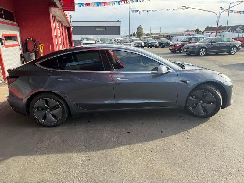 Tesla Model 3 Standard Range Plus 2020
