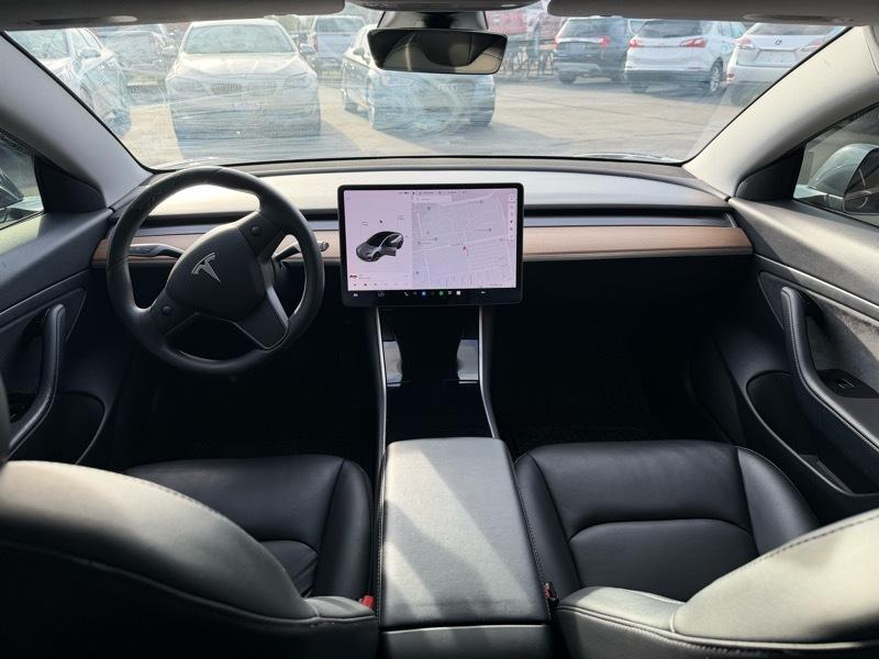 Tesla Model 3 Standard Range Plus 2020