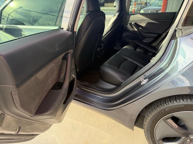 Tesla Model 3 Standard Range Plus 2020