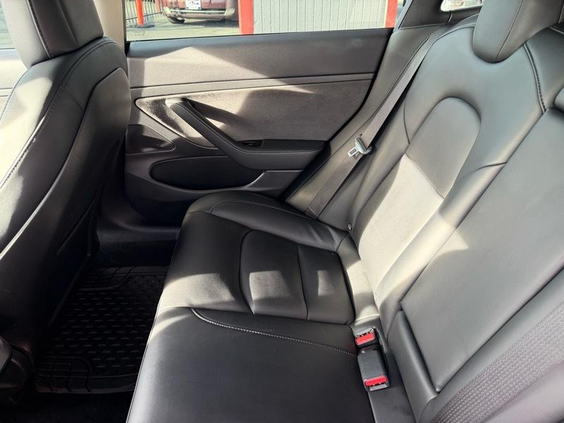 Tesla Model 3 Standard Range Plus 2020