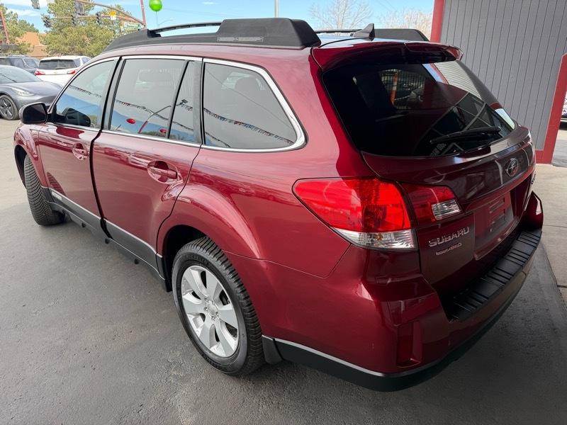 Subaru Outback 2.5i Limited 2011
