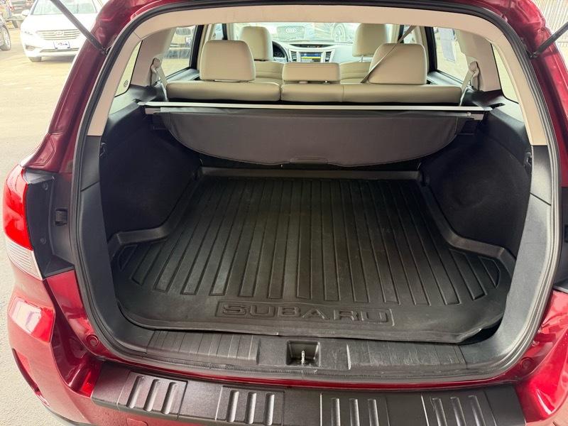 Subaru Outback 2.5i Limited 2011