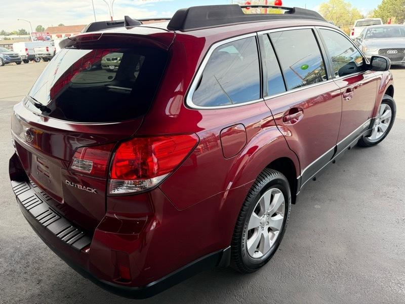 Subaru Outback 2.5i Limited 2011