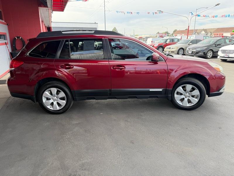 Subaru Outback 2.5i Limited 2011