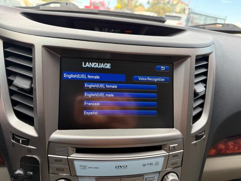 Subaru Outback 2.5i Limited 2011