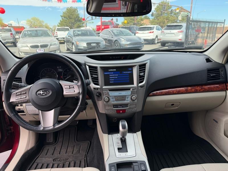 Subaru Outback 2.5i Limited 2011