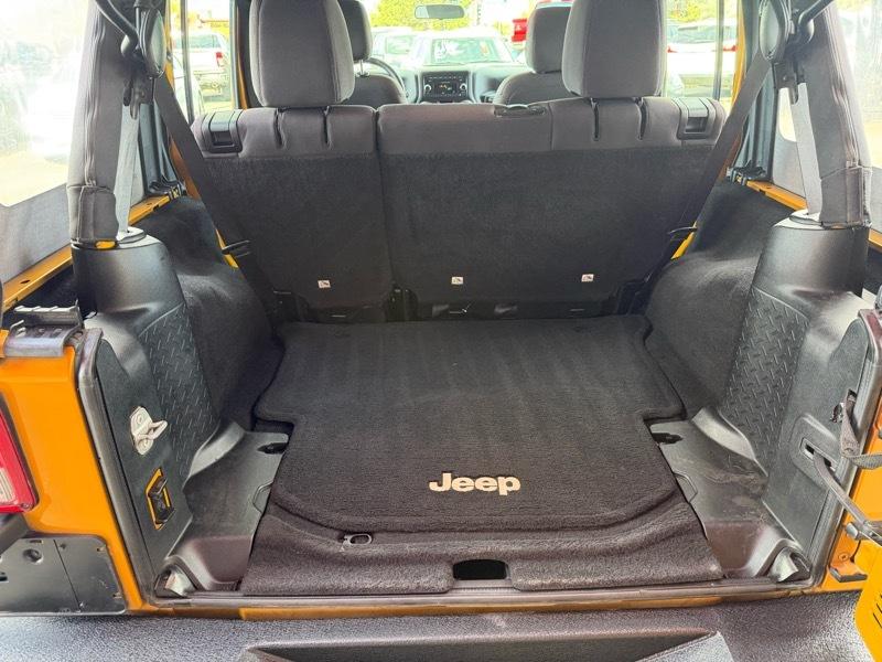 Jeep Wrangler Unlimited Sport 4WD 2014