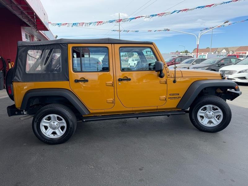 Jeep Wrangler Unlimited Sport 4WD 2014