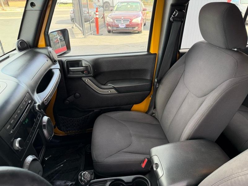 Jeep Wrangler Unlimited Sport 4WD 2014