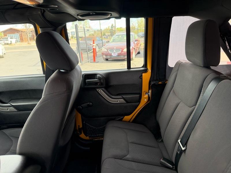 Jeep Wrangler Unlimited Sport 4WD 2014