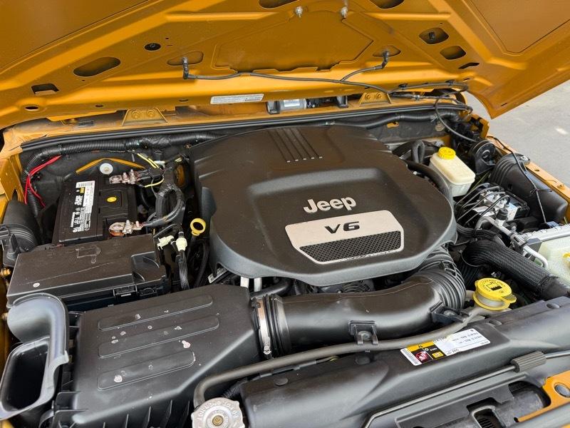 Jeep Wrangler Unlimited Sport 4WD 2014