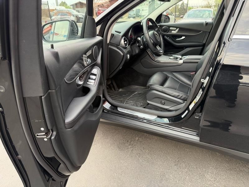 Mercedes-Benz GLC-Class GLC300 4MATIC 2016