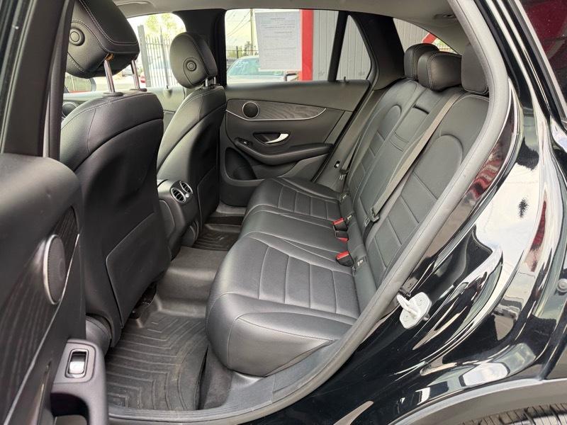 Mercedes-Benz GLC-Class GLC300 4MATIC 2016