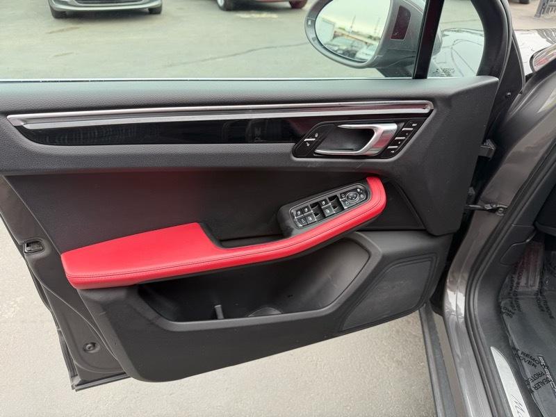 Porsche Macan S 2015