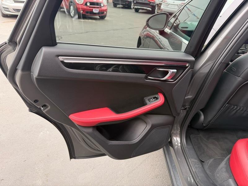 Porsche Macan S 2015