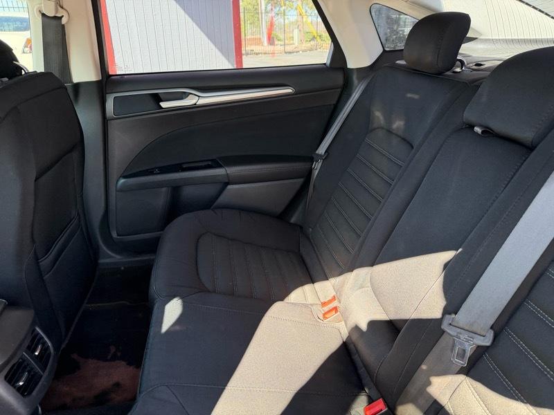 Ford Fusion SE 2014
