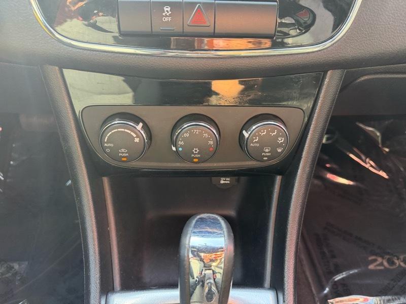 Chrysler 200 Touring 2011
