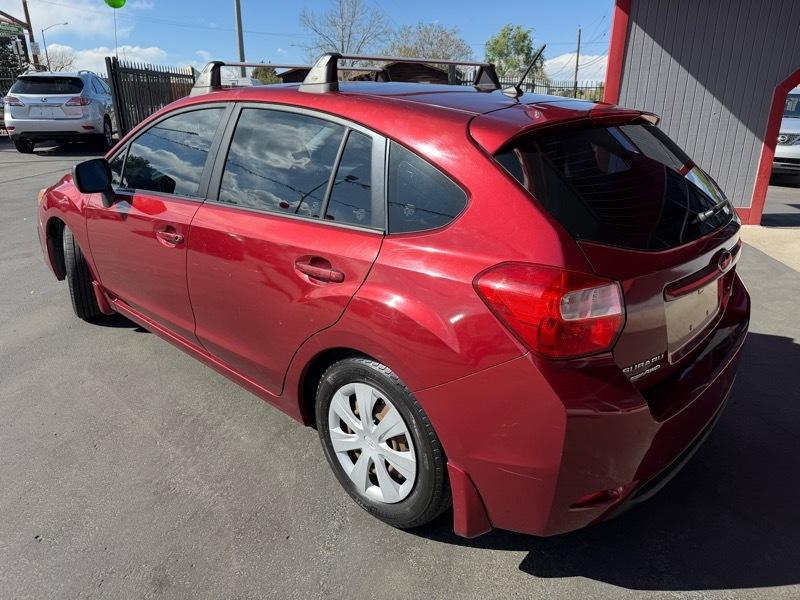 Subaru Impreza Base 5-Door 2012