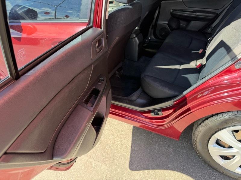 Subaru Impreza Base 5-Door 2012