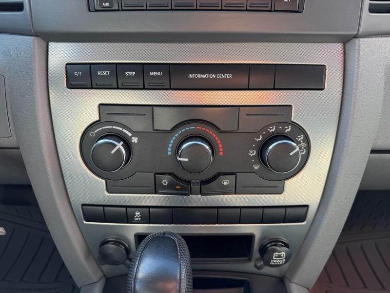 Jeep Grand Cherokee Laredo 4WD 2007