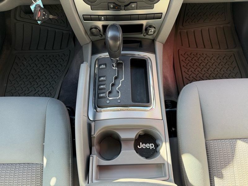 Jeep Grand Cherokee Laredo 4WD 2007