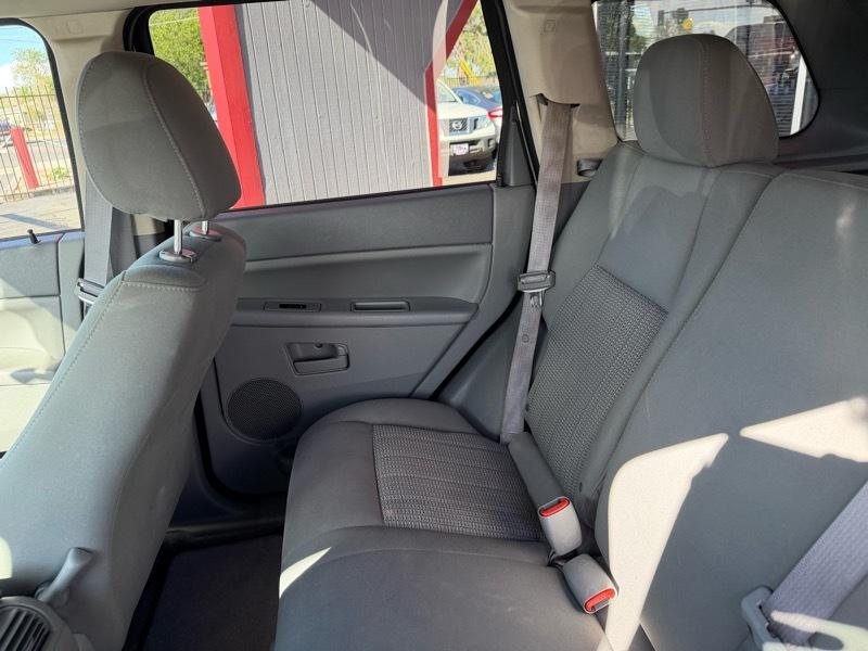 Jeep Grand Cherokee Laredo 4WD 2007