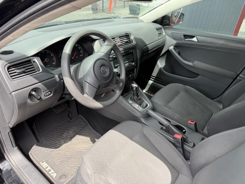 Volkswagen Jetta S 2012