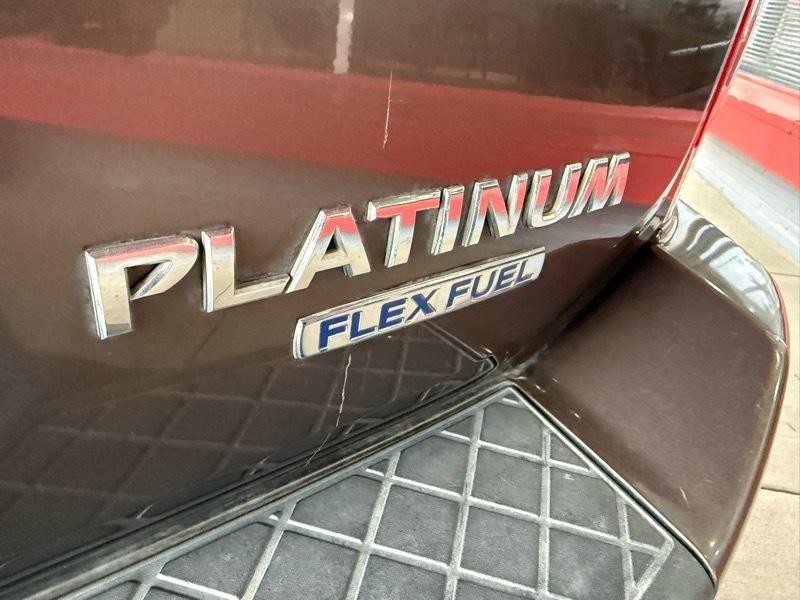 Nissan Armada Platinum 4WD 2014